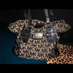 Michael kors handbag